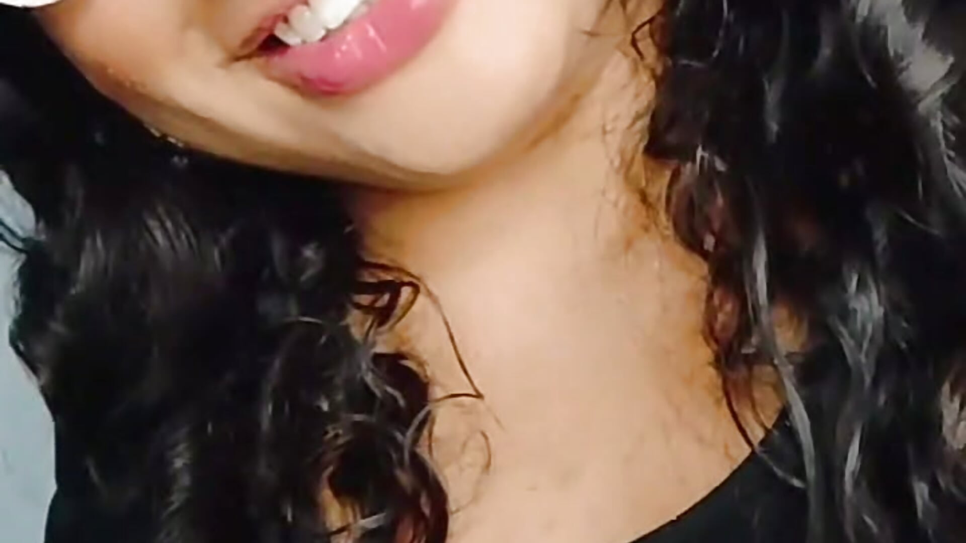 Kiss for You! - video by NetfisGraham