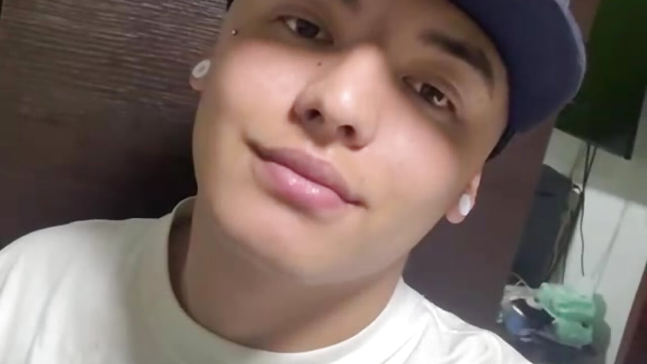 WhatsApp Video 2026-08-13 at 6,00,42 PM - Video von Samuelholt Cam-Model