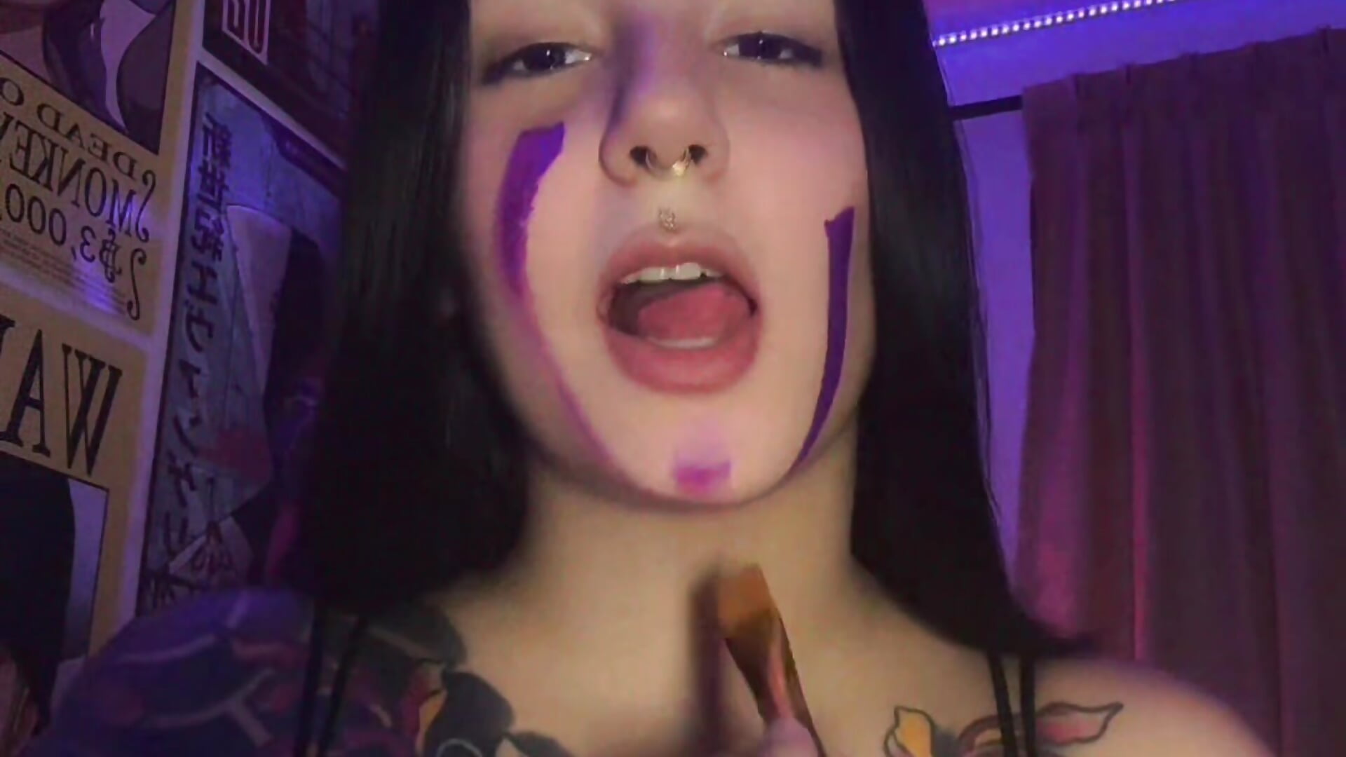 Halloween heart make up 💜💀 - vídeo de Kittyhelll_ modelo de câmara