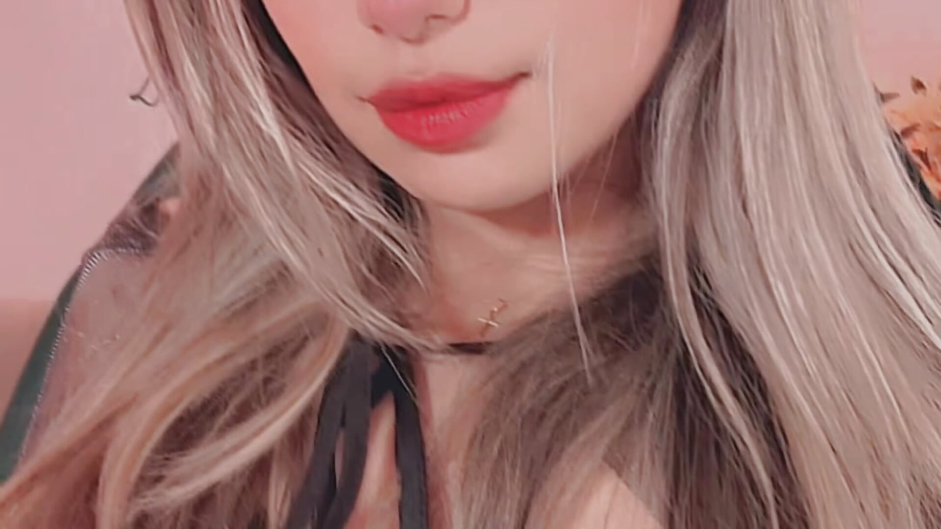 I'm the devil that's always sitting on your left shoulder telling you naughty things. 😈💗