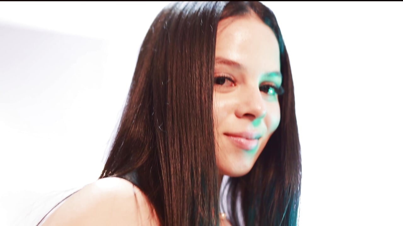 Hot body🔥 - clip cu Sensual_Sophie_ model videochat