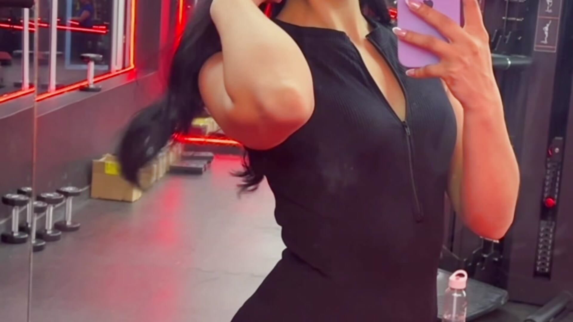 Let's sweat together✨ – video od webkamerové modelky Eliie_Ruizz