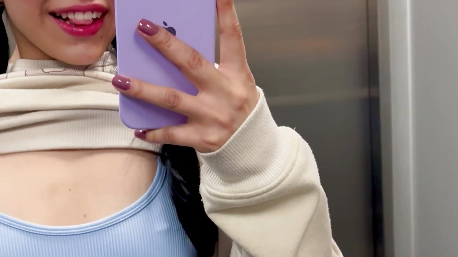 play with my tits 🤤 - βίντεο μοντέλου Eliie_Ruizz