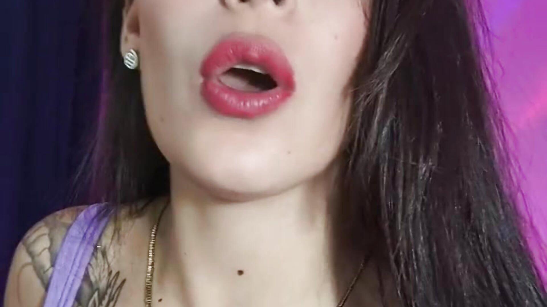 When I kiss you💜 - video by Tefannyy_ cam model