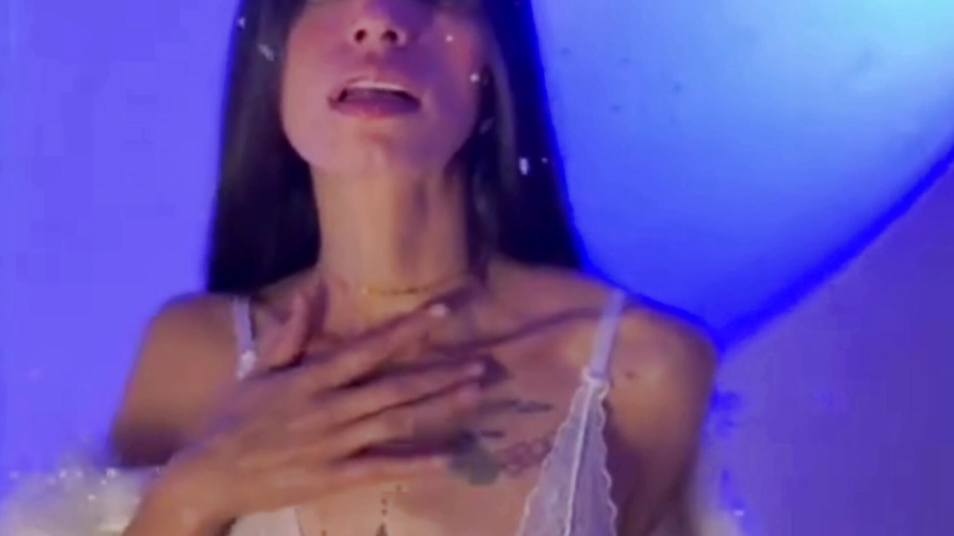 My skinny body melts the cold 😈❄ - video by ChanelAdamss_ cam model