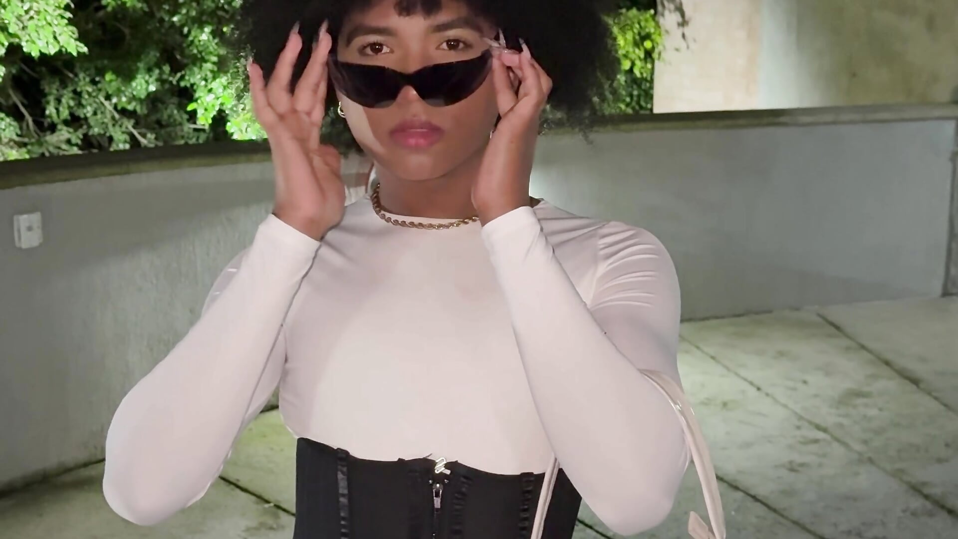 video-output-3A312684-B950-47F8-B75D-969ADA9AE2BE - video by Ambar_Collingg cam model