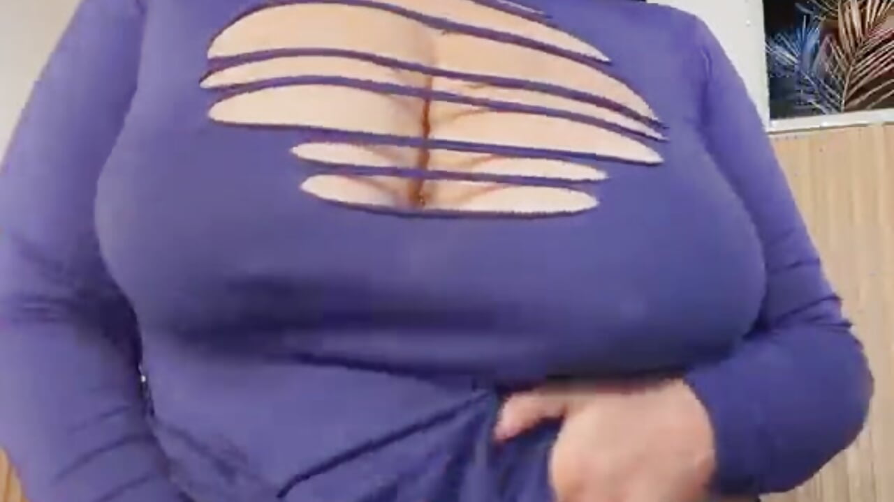 Today I feel sweet… but with a craving to sin 😏 - video by hana_falak cam model