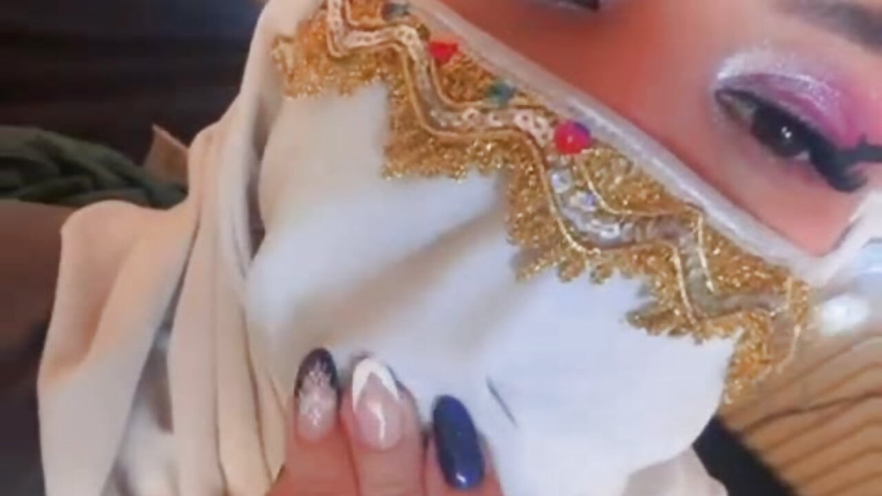 Today I came sweet... but with intention - video by hana_falak cam model