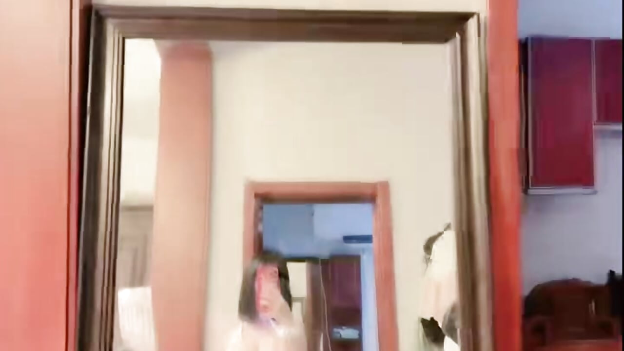 f1882e92d51d18522ea13e05337593fa - video by Mialovelove cam model