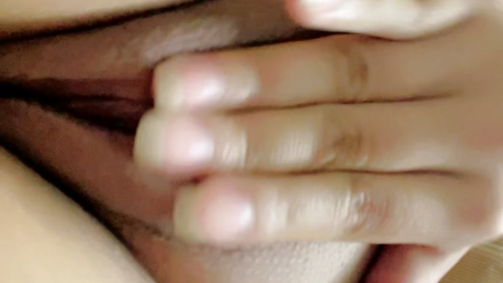 Show pussy with my hands 🙌🫢💋