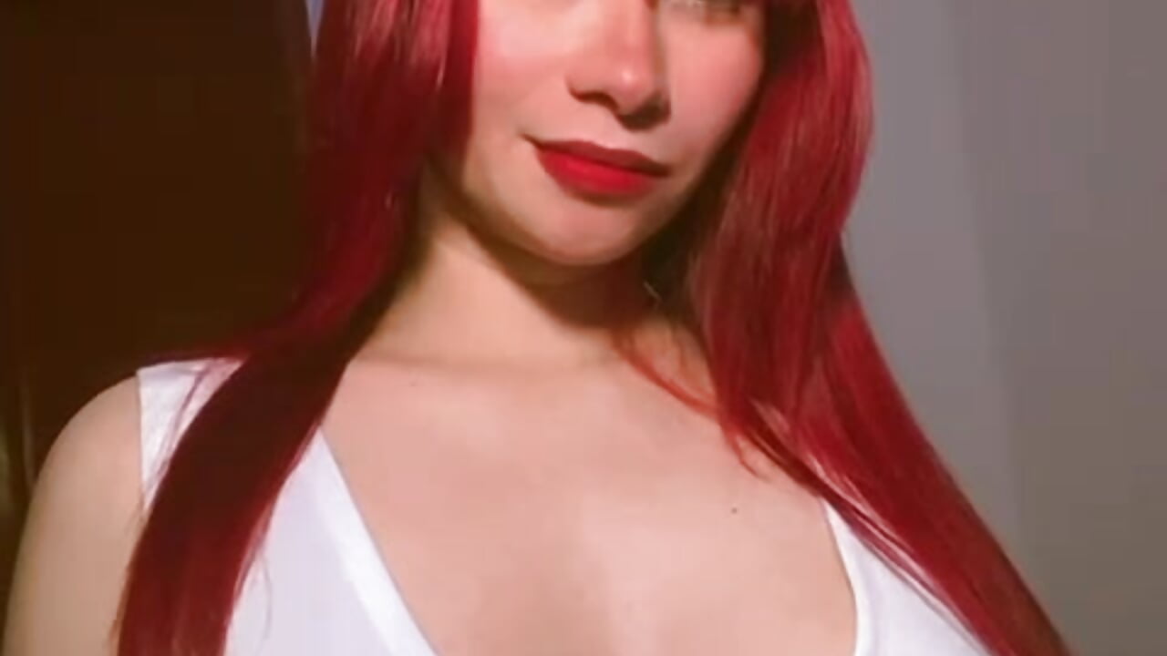 Hi 💜 - video by Melannytaylor cam model