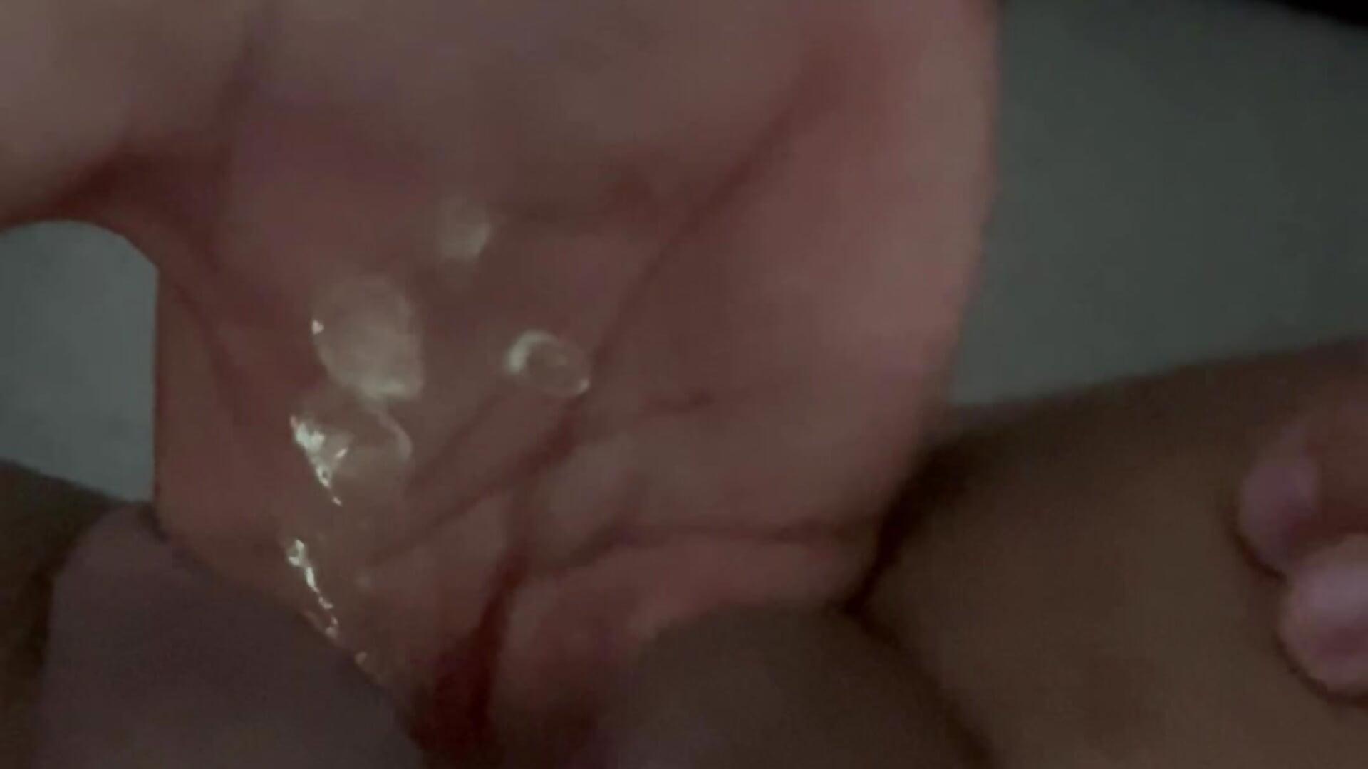 Almost fisting and squirt🫣