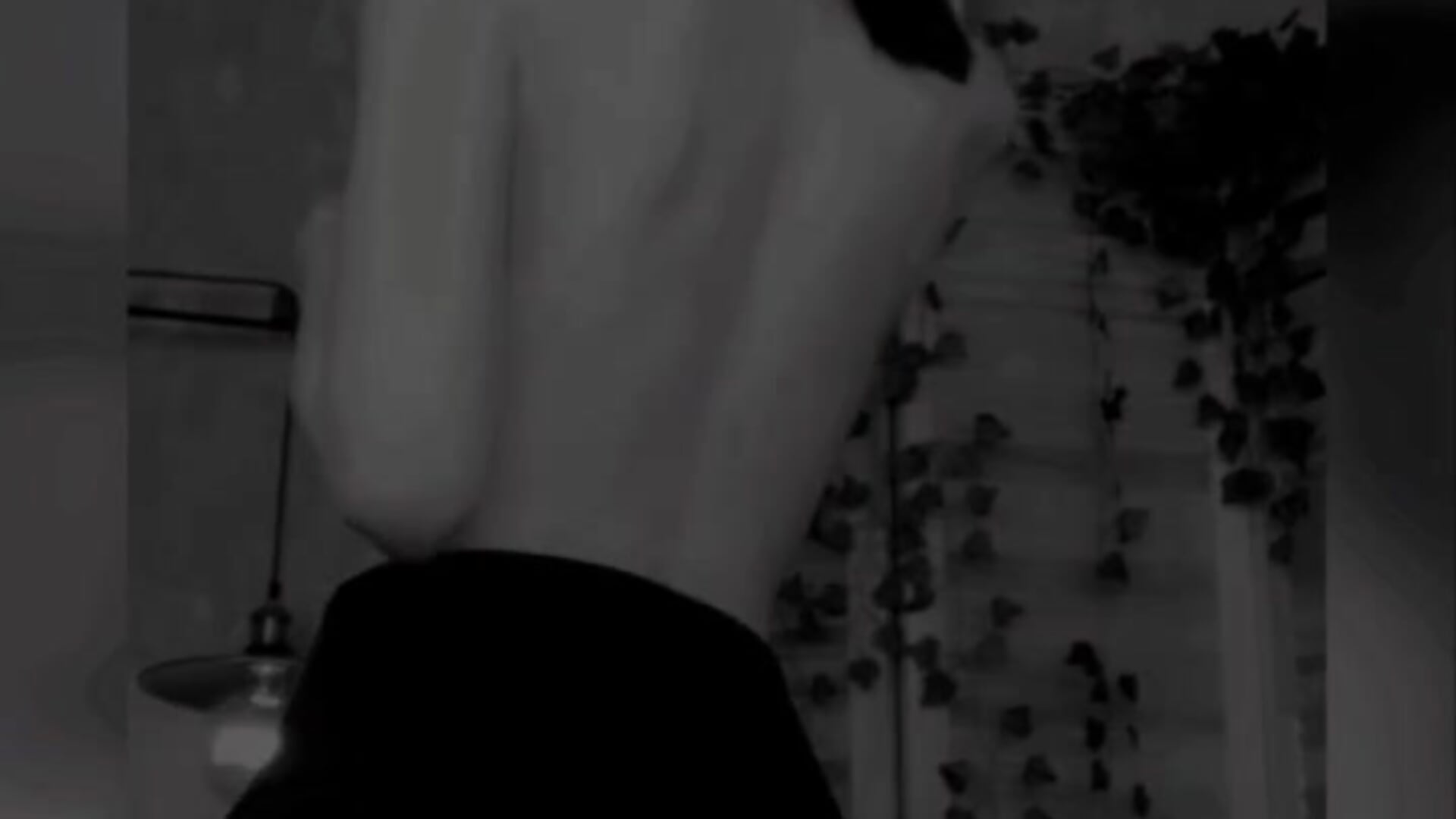 These curves, this beauty, are capable of surprising and admiring the whole world ✨ - video by as1an_girlfriend cam model