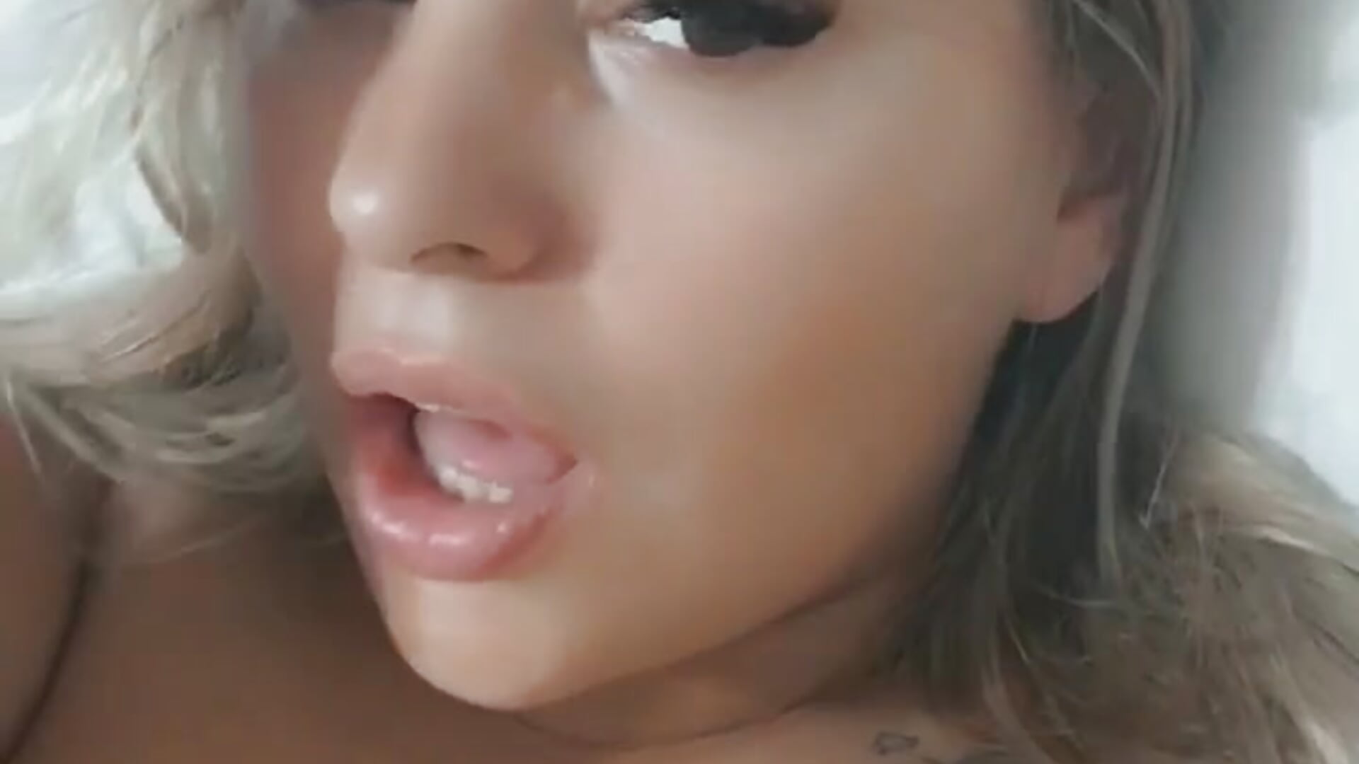 Lolla – video od webkamerové modelky __Lolla__1