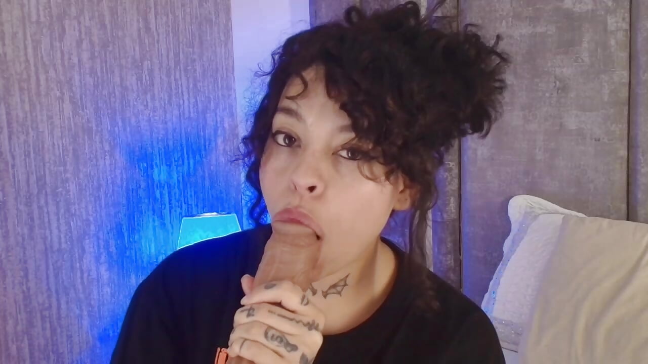 Do you like the way I suck dick? 🙈🤤💦 - فيديو من KatherineGomez موديل الكام