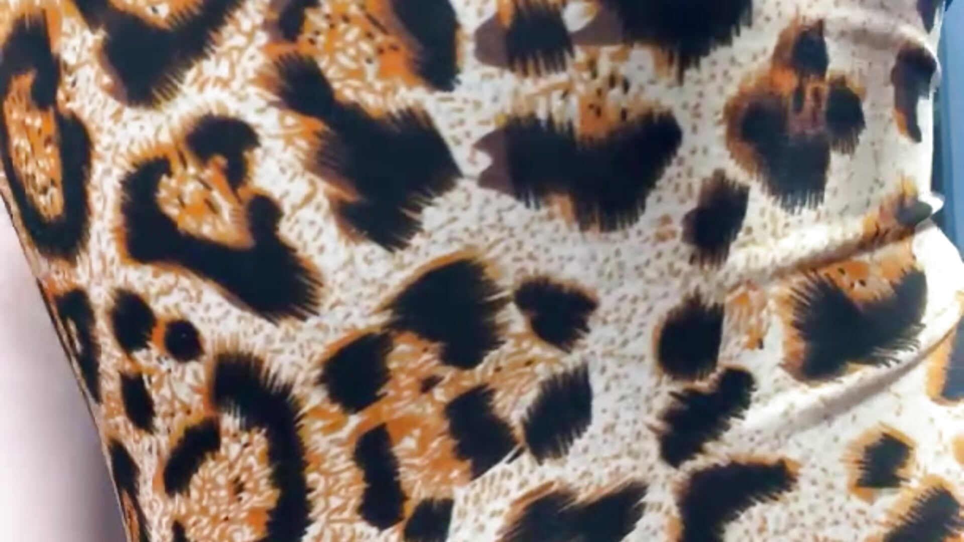 Add me as a friend to see more photos and videos - відео від вебкаммоделі CurlyLara