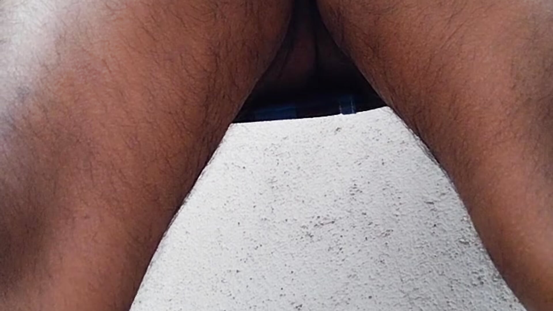 Showing Ball Inside Lungi 😜 - BigCockBong adlı kamera modelinin videosu
