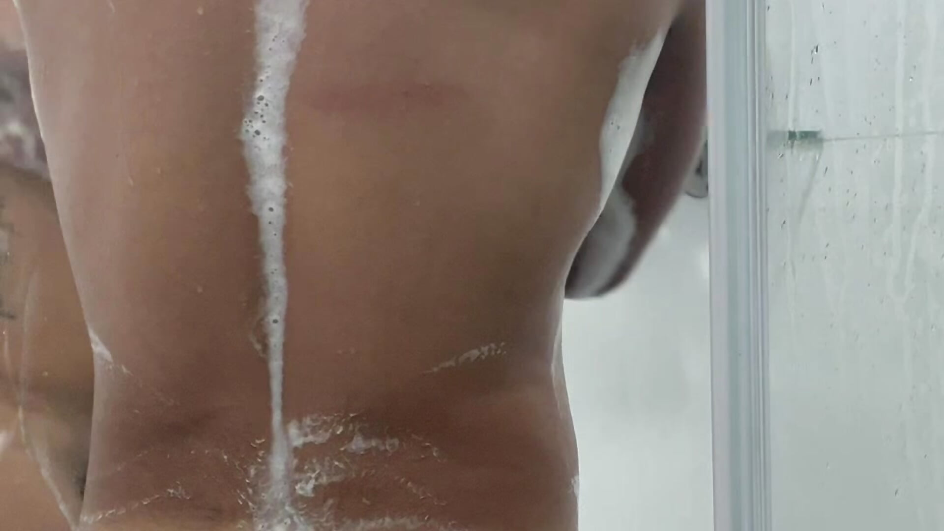 Marcus bathing is pure passion and even more so when he cums－カメラキャストのhot69temptation_の動画