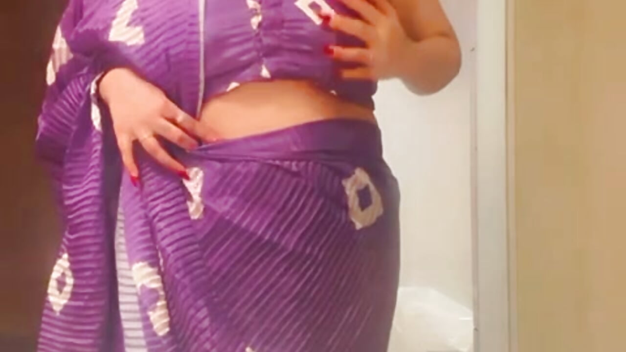 Saree look - clip cu Simar_punjabi model videochat
