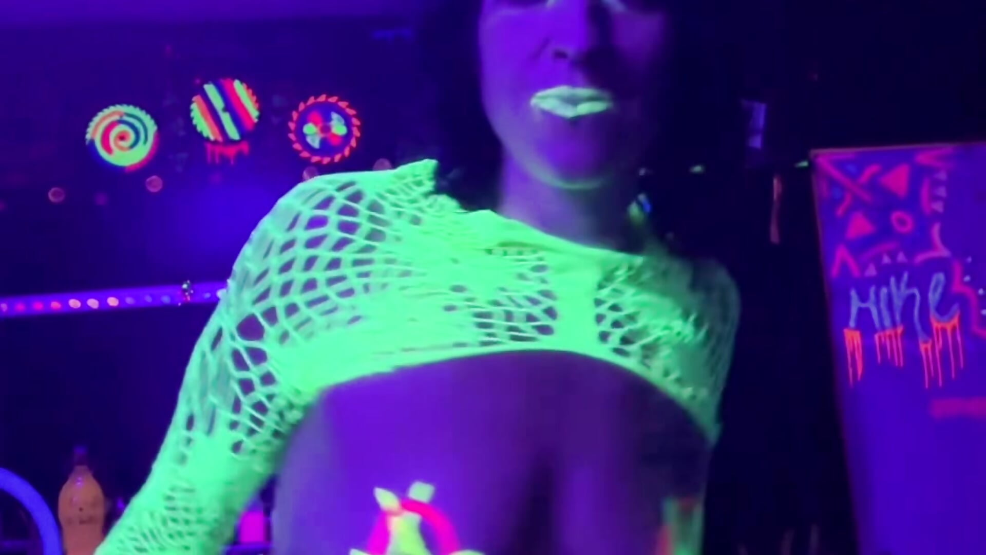 Black light glow solo mastication sneak peek