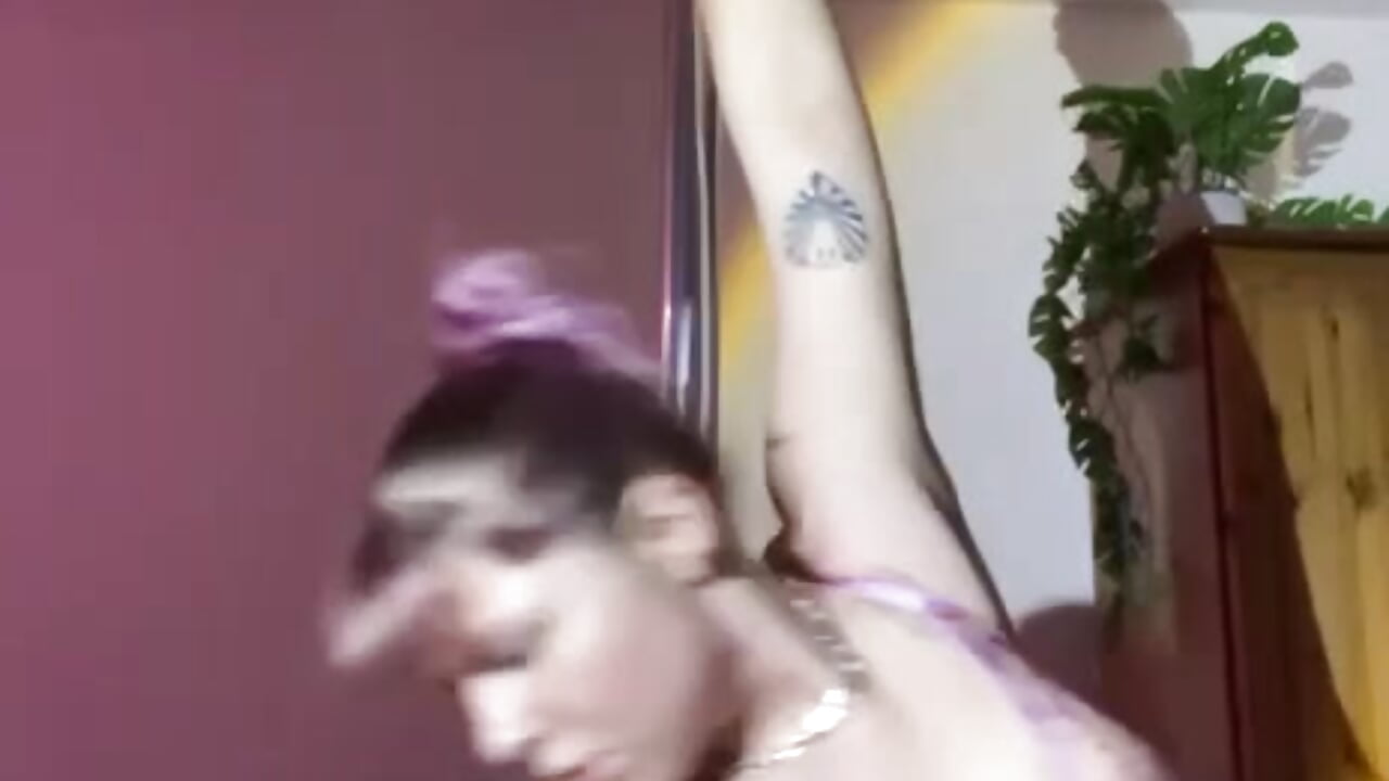 Pole dancing - video by lululoverose