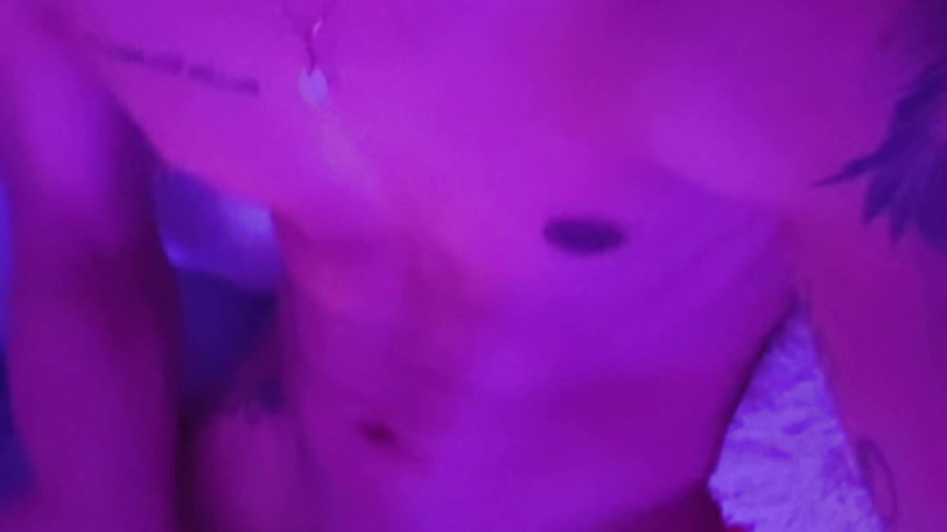 84b279f129af4f9bb9d86f9930e3f444 - video by jam_reina01 cam model