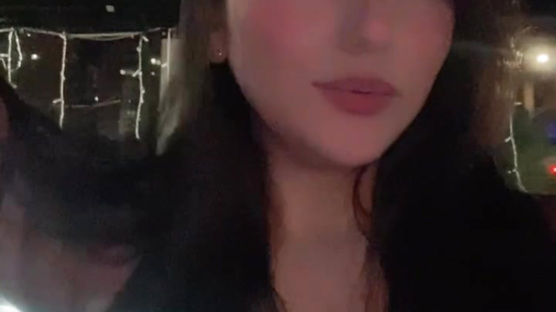 <3