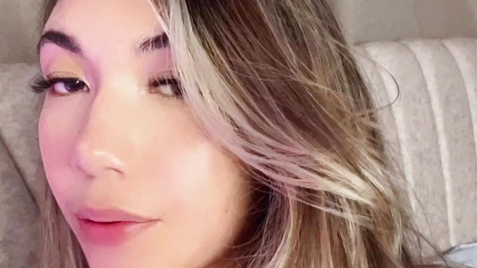 😚😋－カメラキャストのIris_leeの動画