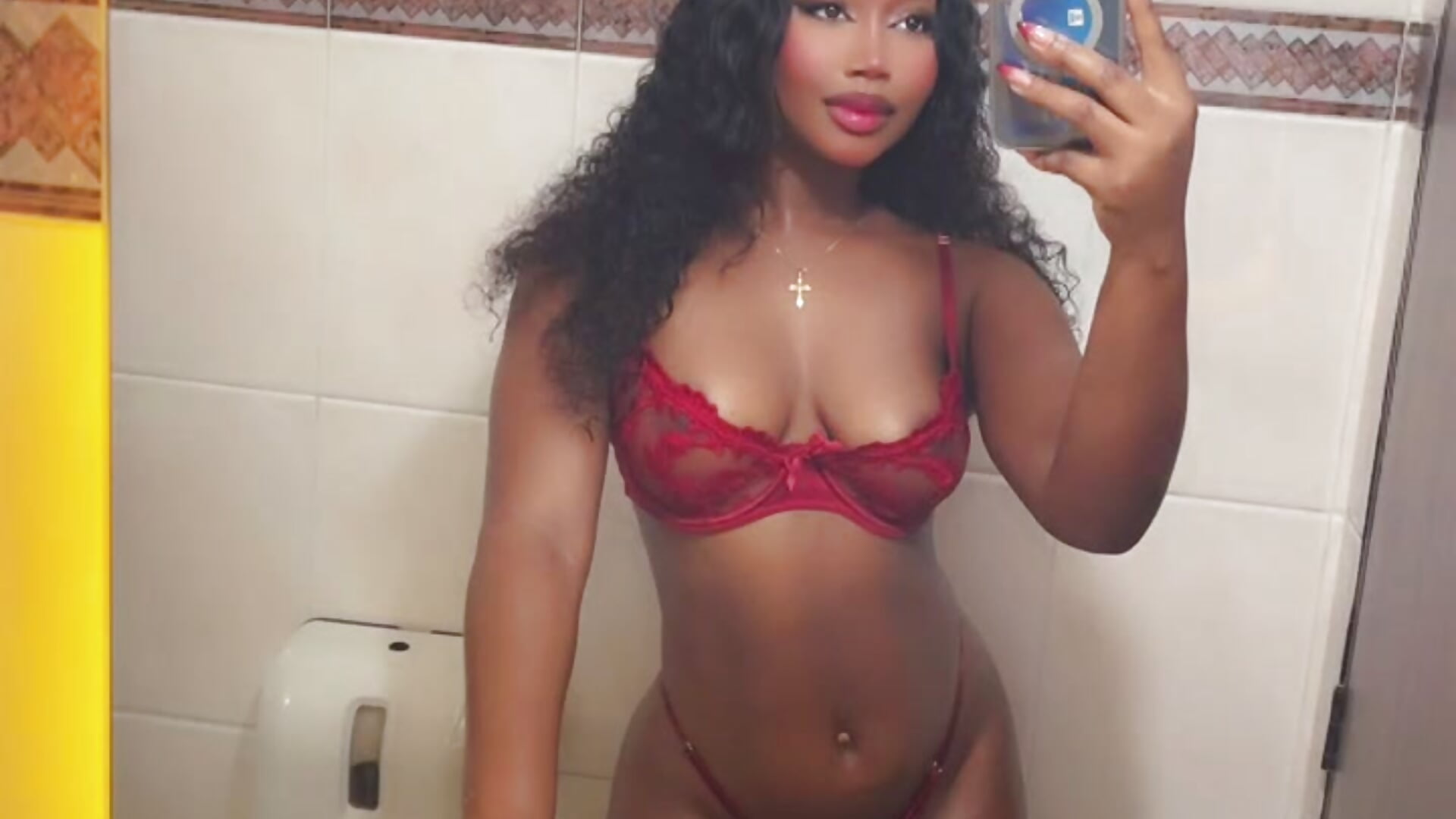 Wake up sooo horny like a delicous chocolate ❤️‍🔥