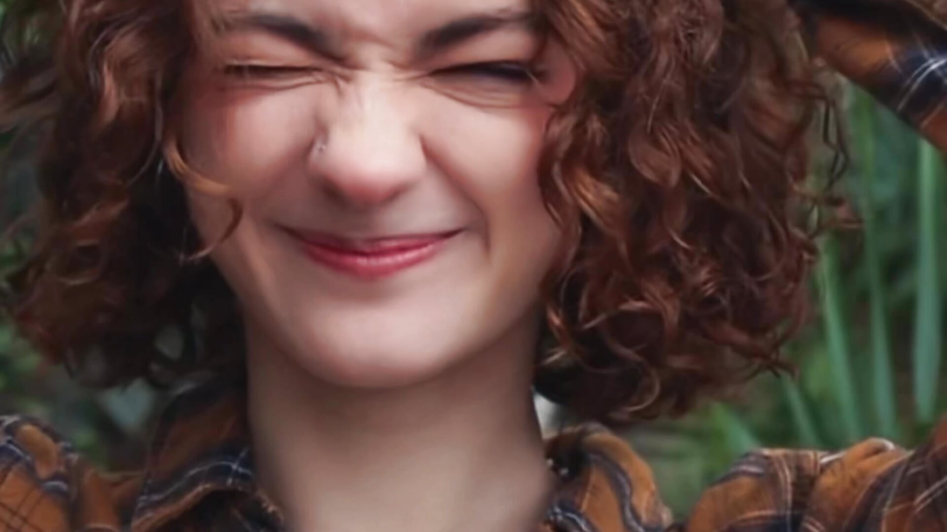 Having fun at greenhouse with me! - vídeo de Curly_Moon modelo de câmara