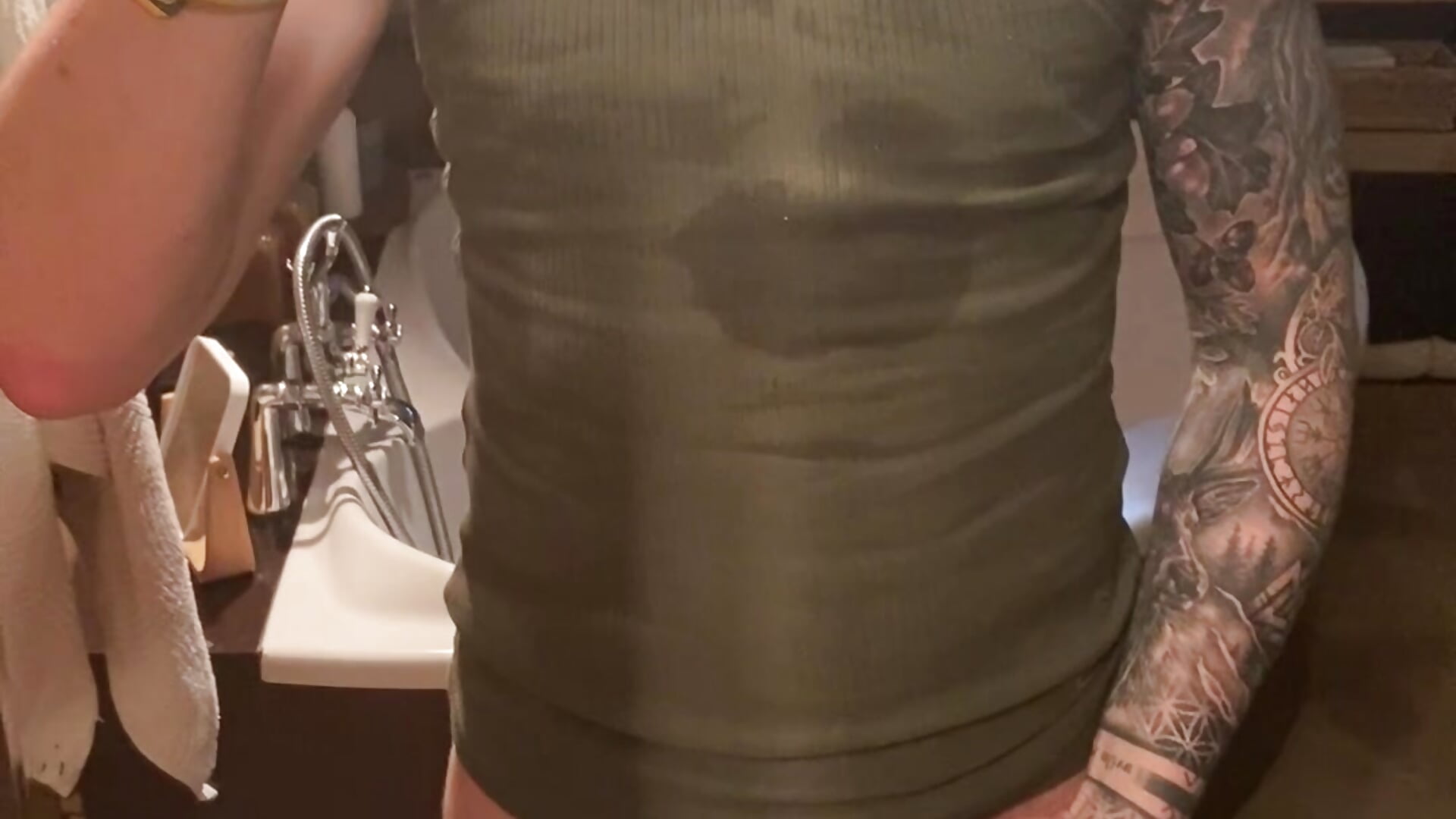 IMG_1216 - video by sniffer1985 cam model