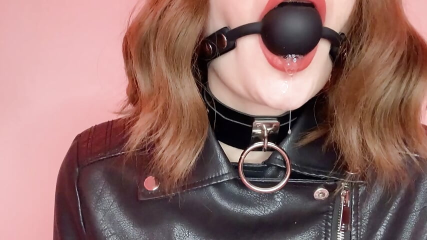 Droll+Gag+Leather+...;) - video by Sandralawrence cam model