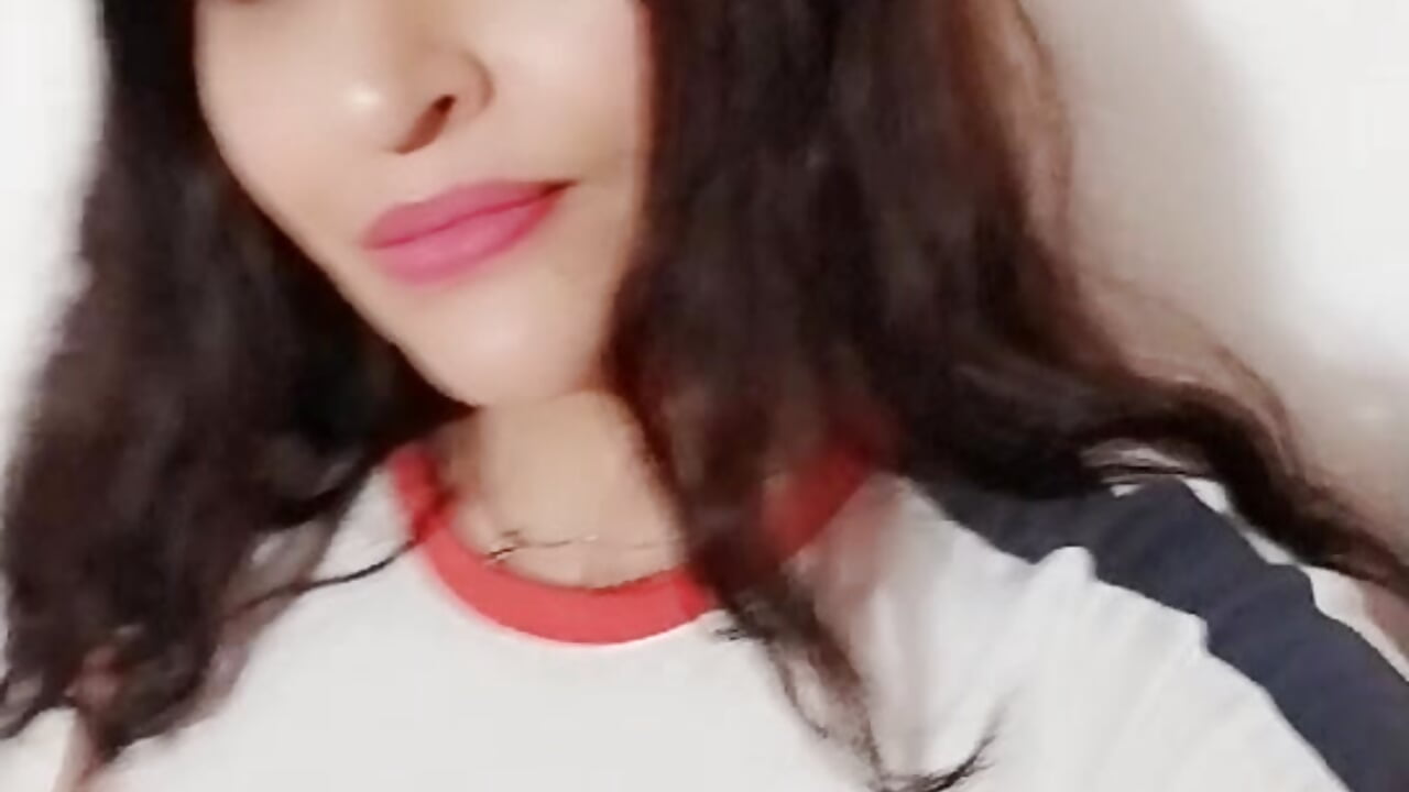 Me in gym clothes lol - Video von cherrybomb_44 Cam-Model