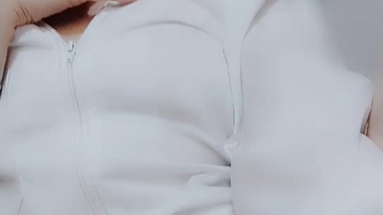 Tell me what do you think about  nurse now 😈 - video od modelky/modela cherrybomb_44