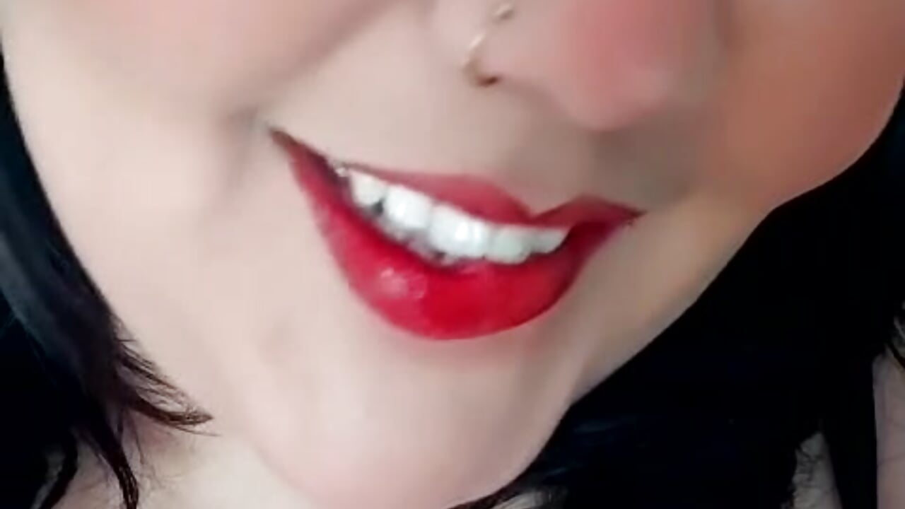 sexy hot - video by kiara_scottt cam model