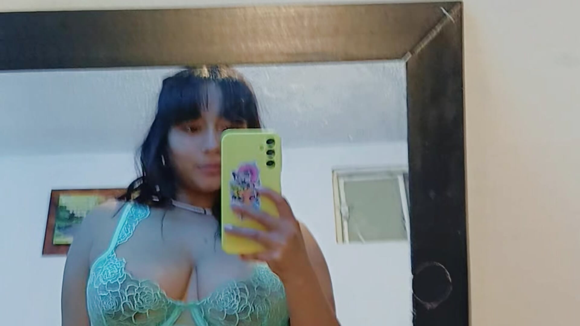 Snapchat-1866622456 - video by Dulce_yul cam model