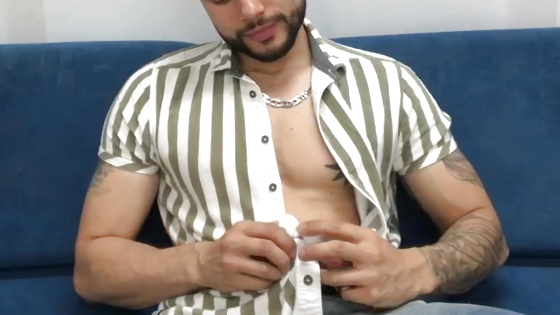 Teasing - video van kroy_wood cam-model