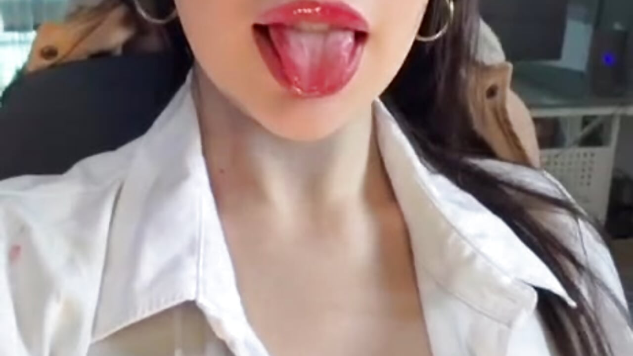 NAUGTHY IN OFFICE - video by Eliz_jane cam model