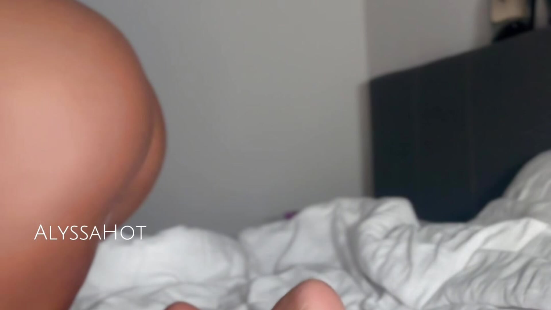 Fingerfuck Oil Pussy Ahegao Cumshow & SQUiRT Countdown ✨💧💚😈 - video by AlyssaHottv_ cam model