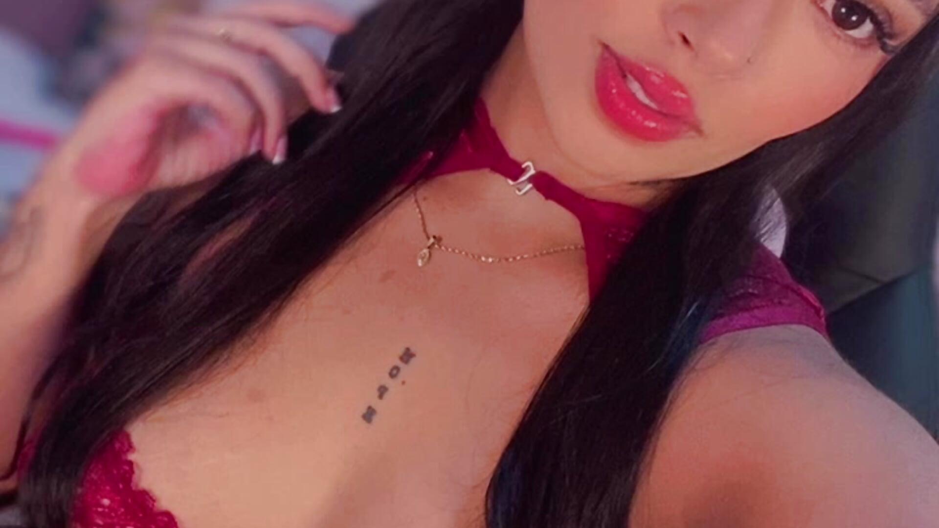 Good night 😘 - video by emma_carterr1 cam model