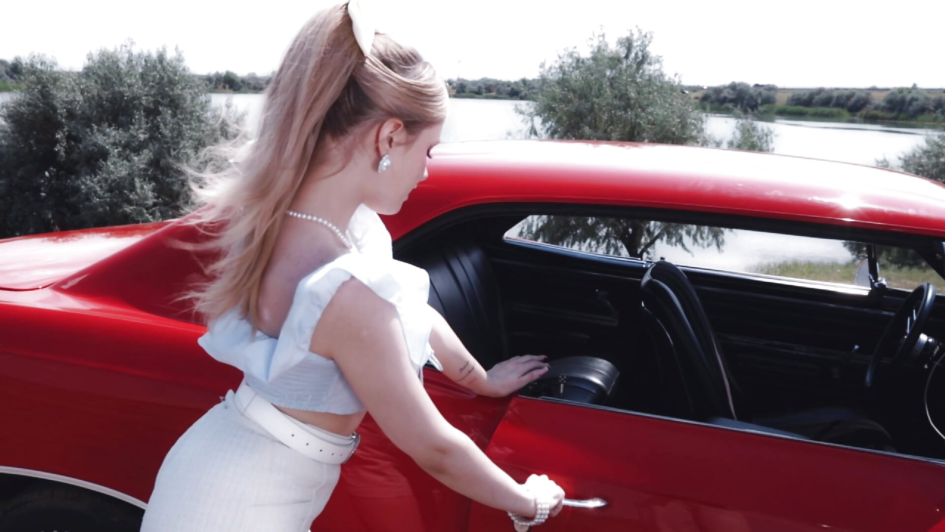 Girl in the car - MilanaBalmain主播的视频