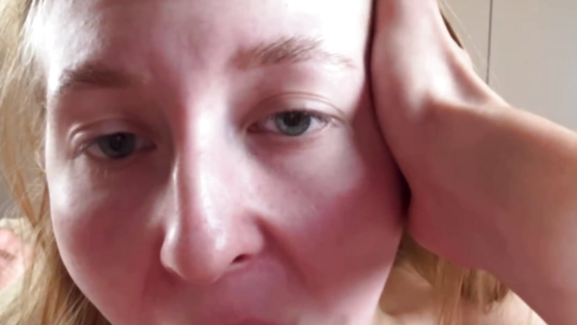 Blow job shoot on phone POV cum on alice tounge