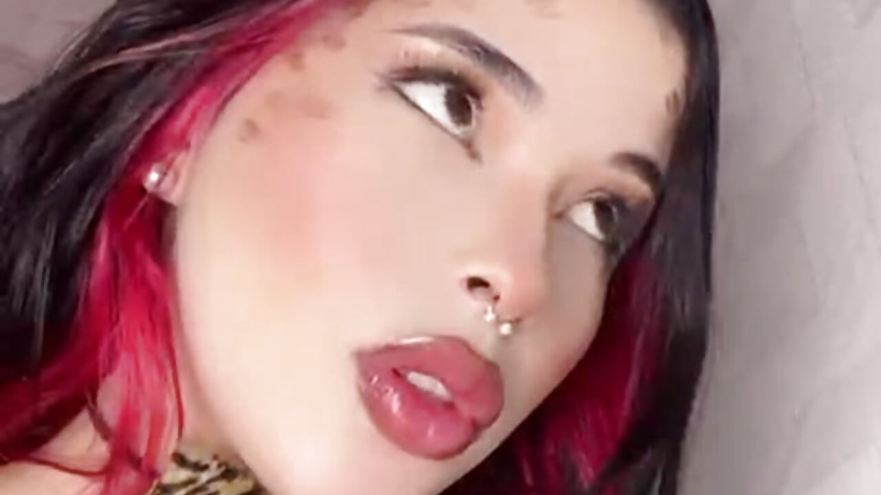 Miau o grrrr 😼 - video by im_nika_ cam model