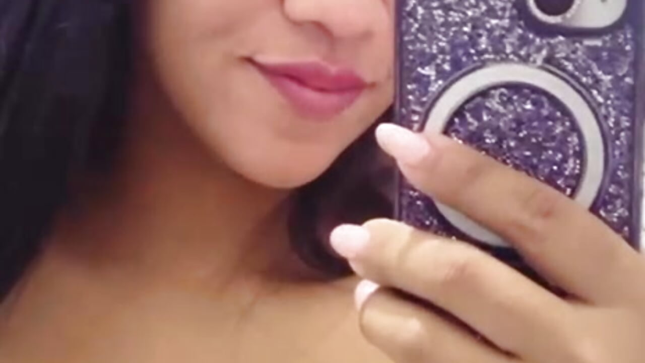 I'm not sure if I'm your type, but why don't we give ourselves a chance to find out? – видео вебкам-модели estrella_bigboobs14