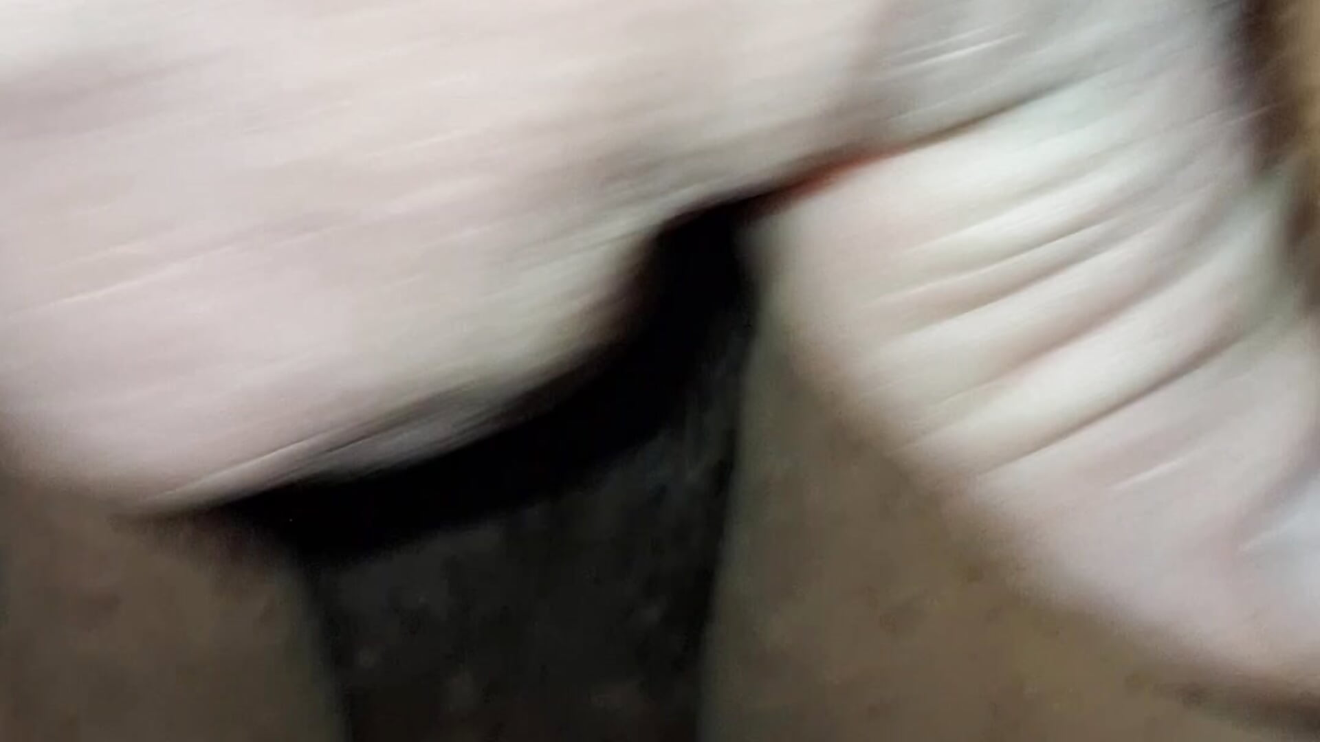 Playing with wife pussy - clip cu Horny44Cpt model videochat