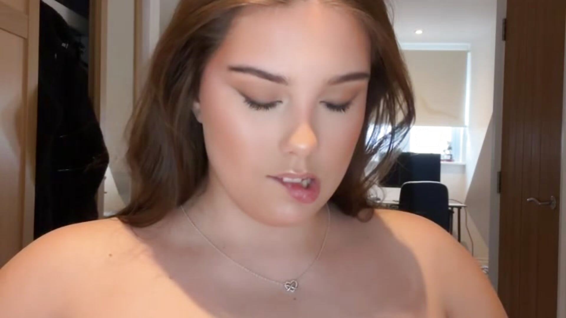 Little bit of fun with lotion💦