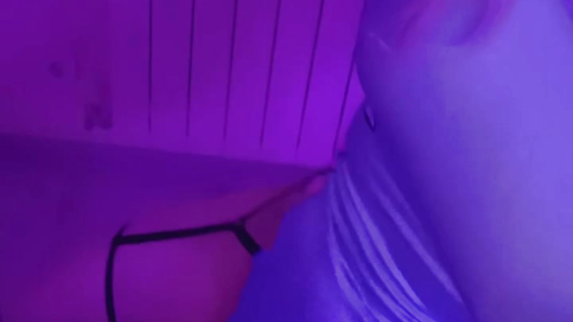 Teasing D.VA #cosplay #overwatch #poledance