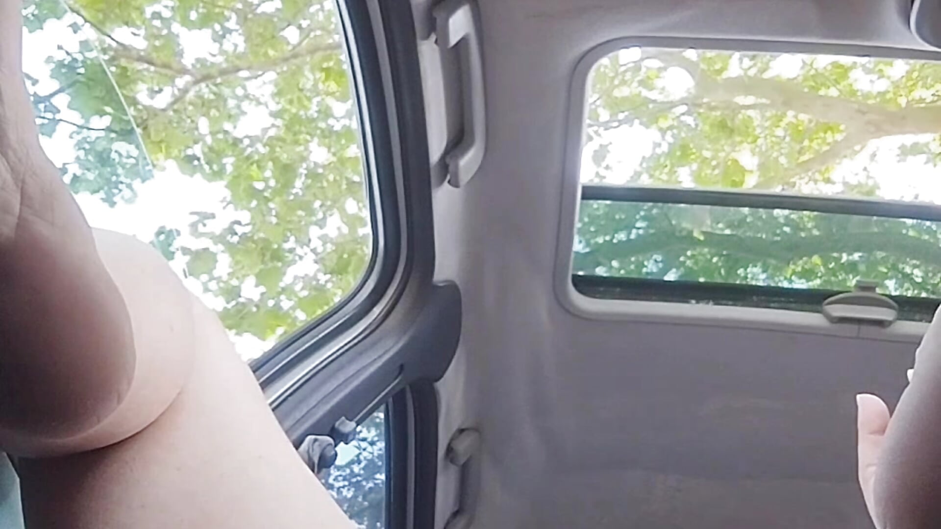 Cochonneries dans la voiture 😜