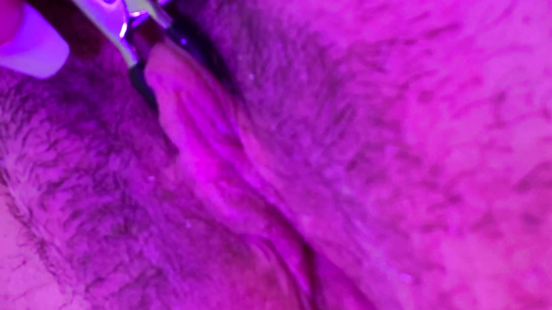 Found a new kink and im loving it! Punishing my clit with nipple clamps! 😈