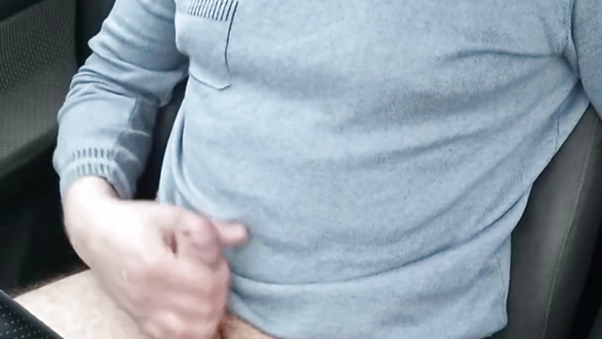 Cum in car - video by Mytrosexy cam model